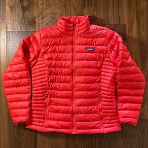 Patagonia Women’s Down Sweater Jacket in Catalan Coral size XL